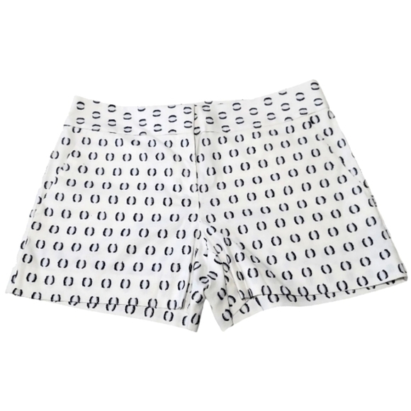 LOFT Women's White and Black Print Shorts Size 4 NWOT - Picture 1 of 7